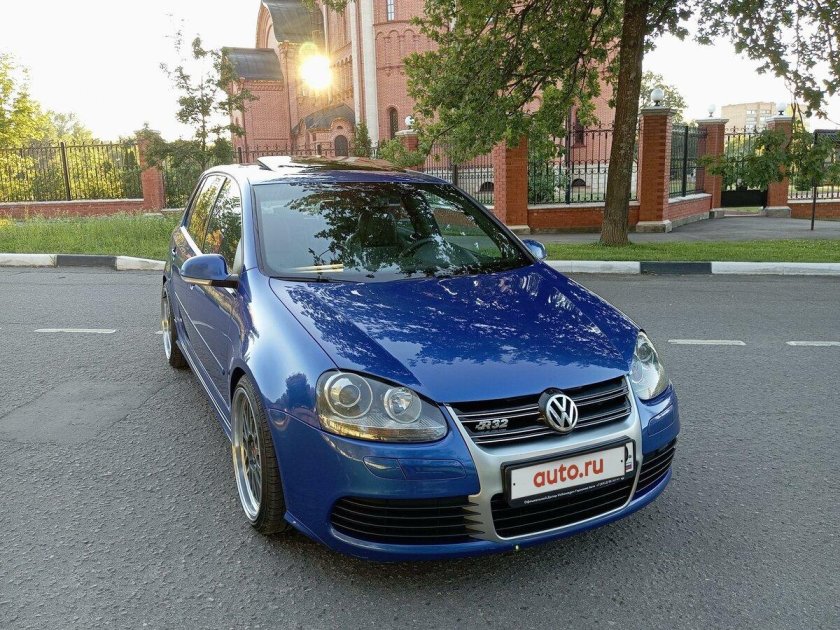 Volkswagen golf r 32
