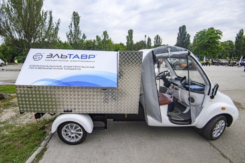 Грузовая электрическая тележка (ГЭТ - "пикап Тритон" -750 .1200.32)