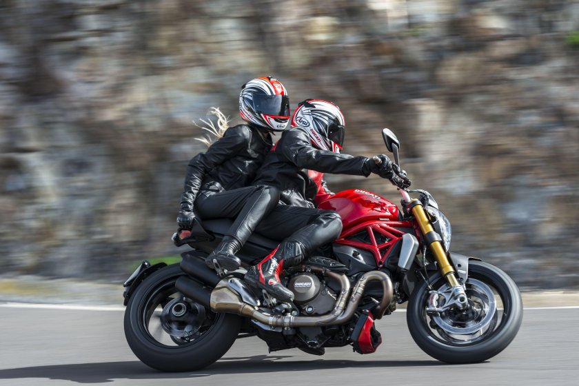 Мотоцикл Ducati Monster 1200s