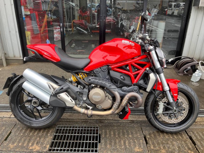 Ducati monster 1200 s