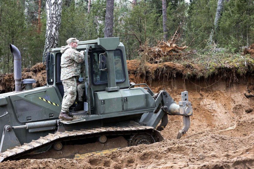 Танк в болоте