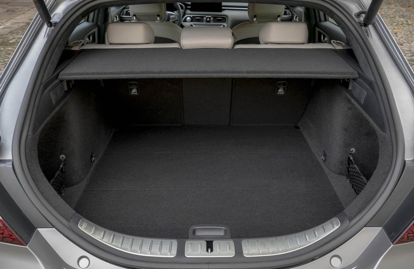 Genesis g70 универсал