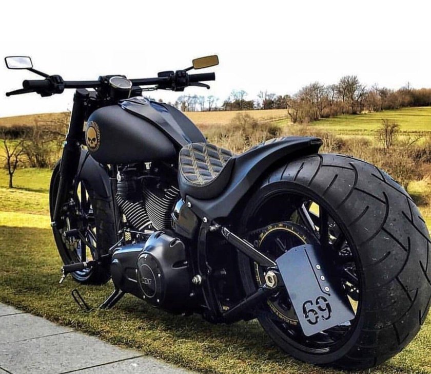 Мотоцикл Харлей Дэвидсон v-Rod Custom