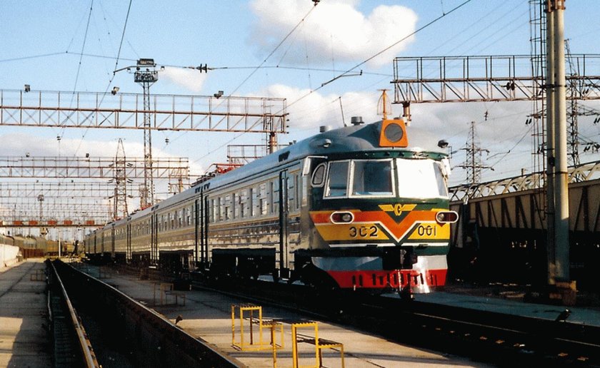 Эр2 электропоезд Сибирский