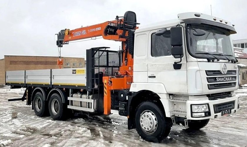 Бортовой Shacman 8х4 с КМУ Hangil HGC 1235