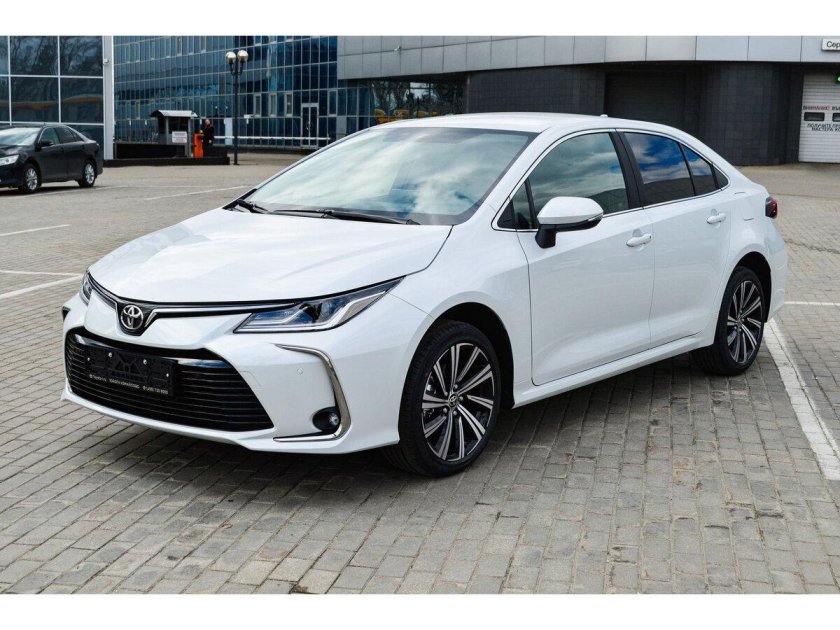 Тойота королла 2022 года