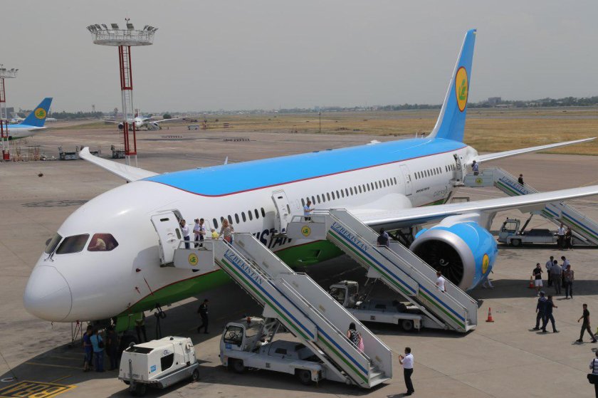 Боинг 787-9 Uzbekistan Airways