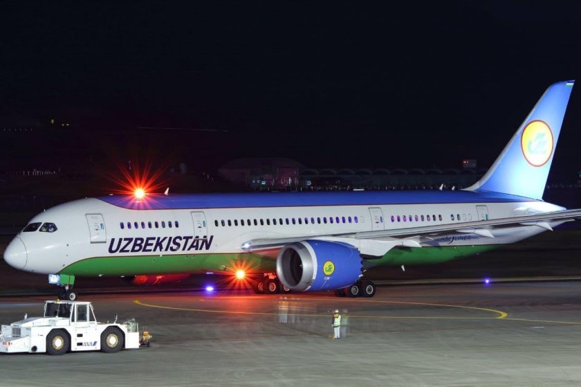 Боинг 787 Uzbekistan Airways