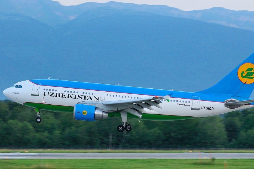 Самолет Узбекистан хаво йуллари