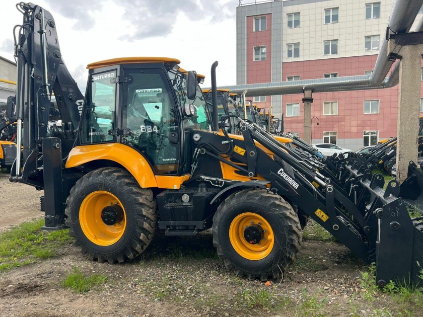 Экскаватор-погрузчик MST m644 Plus