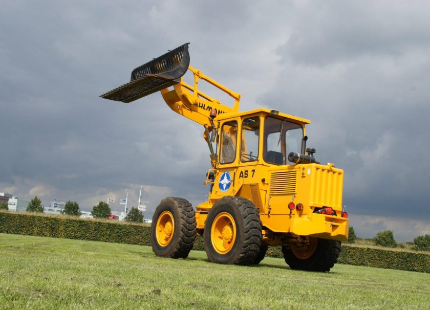 Митсубер фронтальный погрузчик