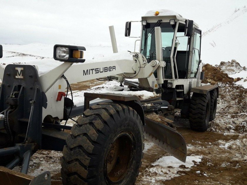 Грейдер Митсубер