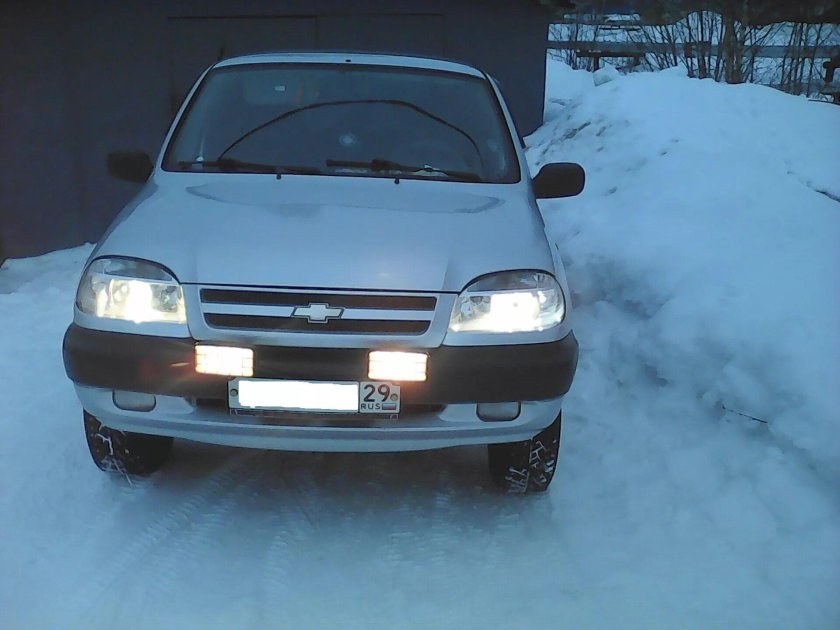 Противотуманки Нива Шевроле 2008 бампер