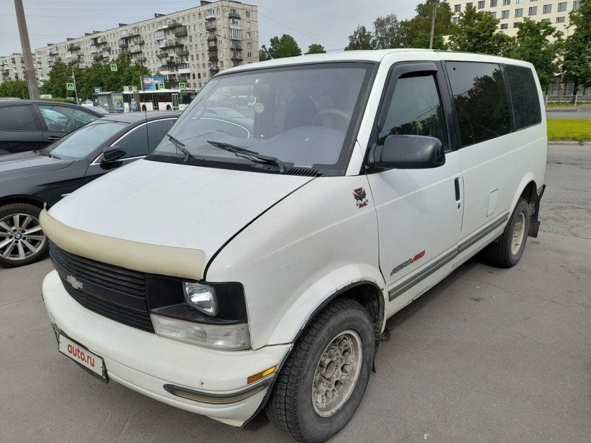 Chevrolet astro van