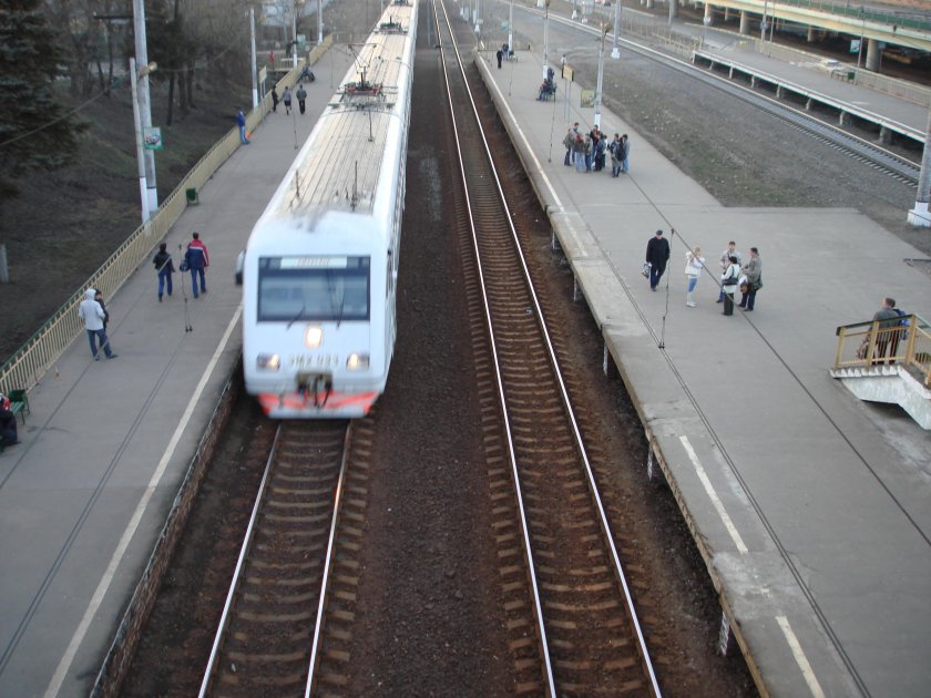 Расторгуево станция электричка