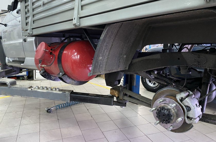 УАЗ профи с двухскатной ошиновкой