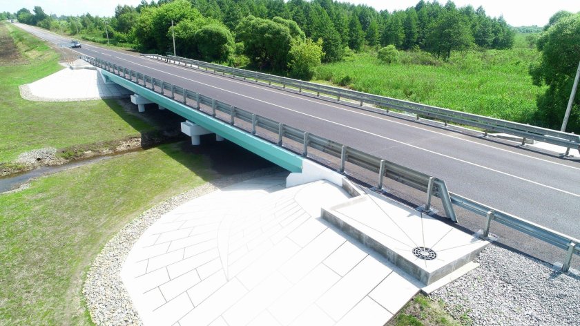 Мостовое полотно пролетного строения