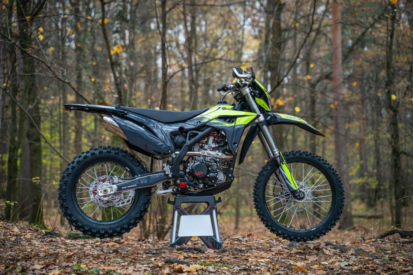 Кроссовый мотоцикл bse