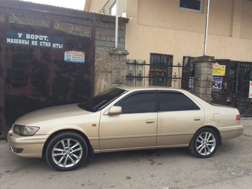 Camry 25