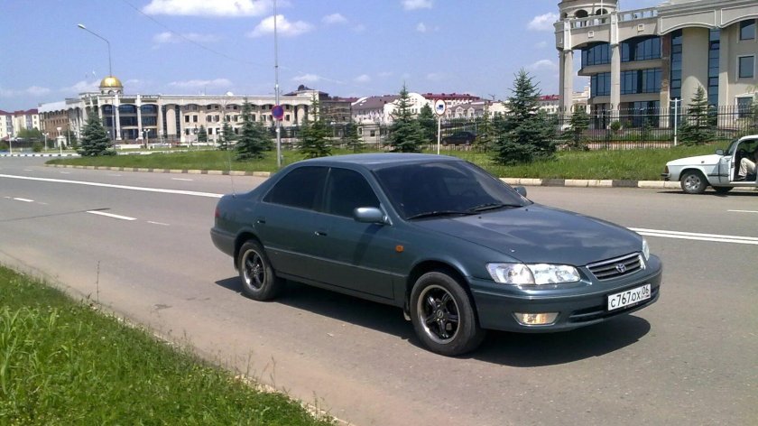 Camry 25