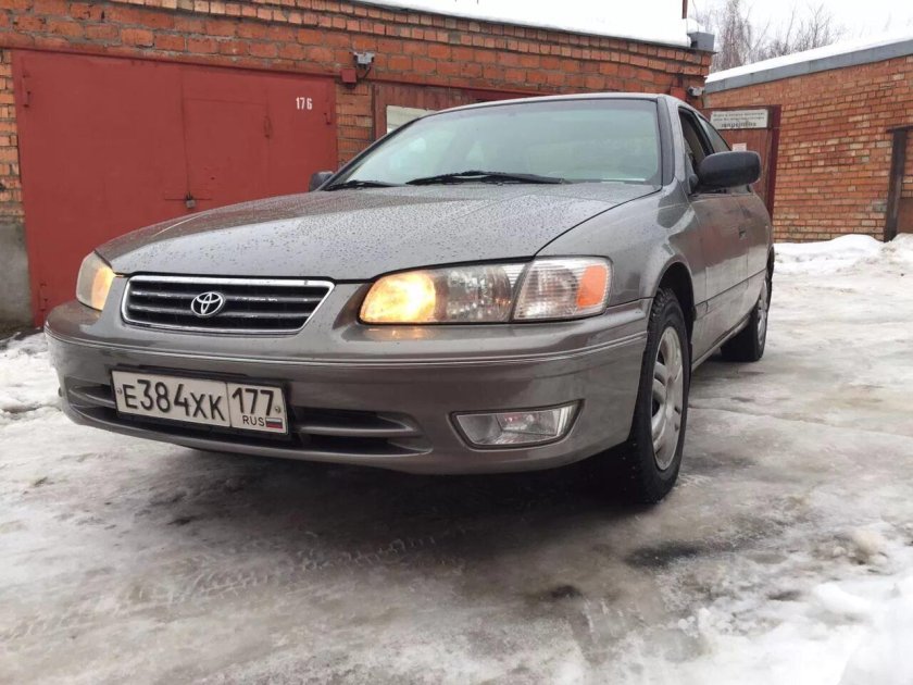 Toyota Camry sxv20