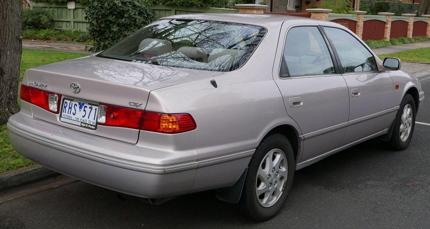 Toyota Camry 2000 2001