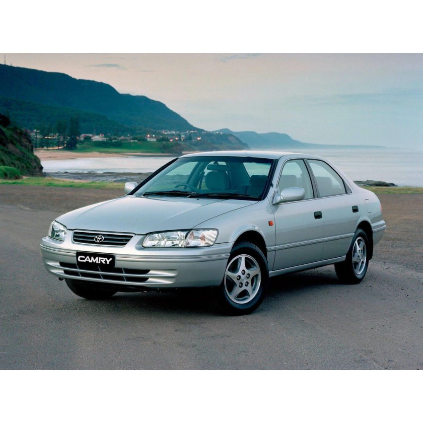 Toyota Camry 20