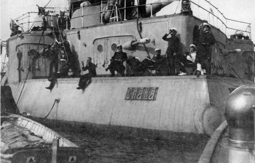 Броненосец Слава непобежденный герой Моонзунда