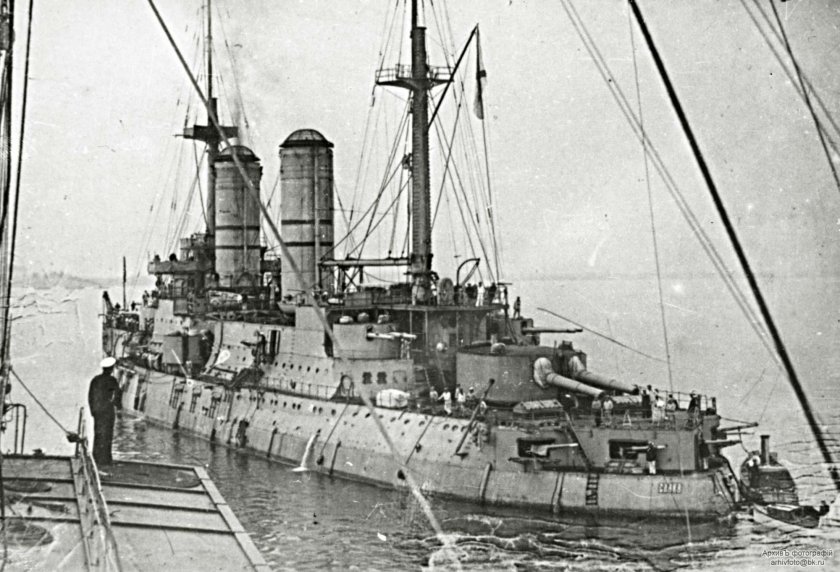 Эскадренный броненосец цесаревич