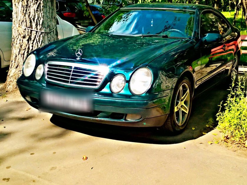 Мерседес CLK 208