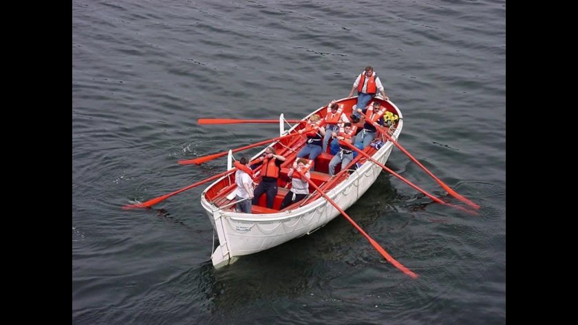 Спасательная шлюпка Вельбот