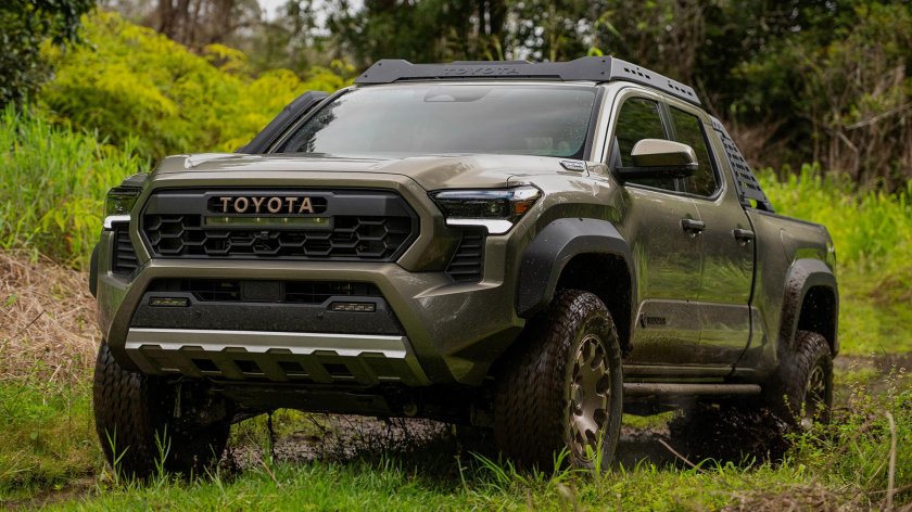 Toyota Tacoma 2024 trailhunter