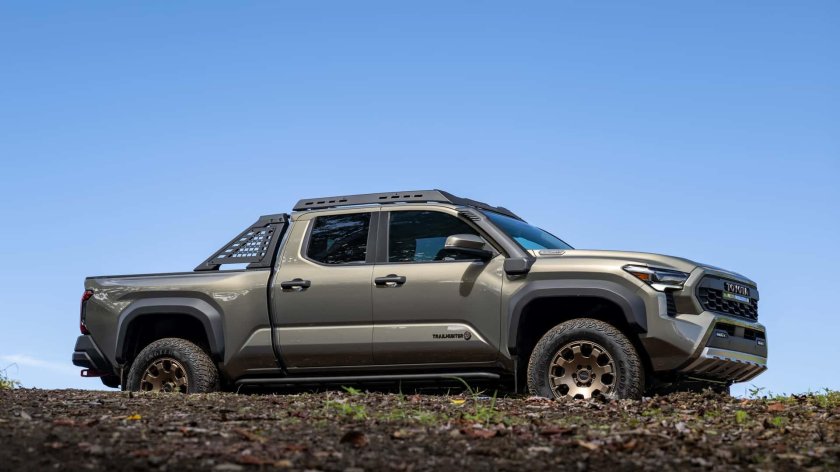 Toyota Tacoma 2024 trailhunter