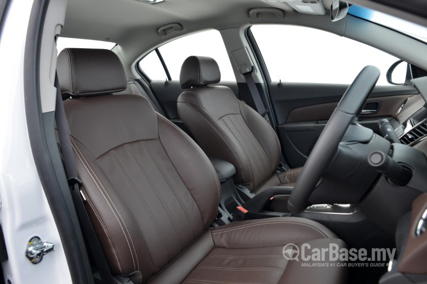 Сидения Шевроле Круз хэтчбек