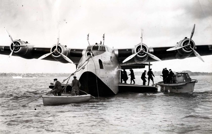 Летающая лодка Boeing 314 Clipper