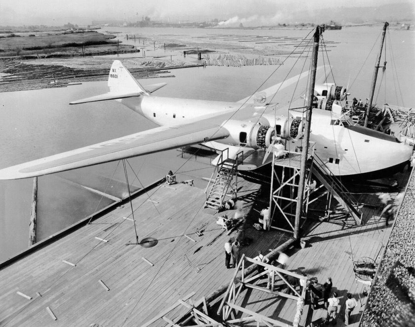 Летающая лодка Boeing 314 Clipper