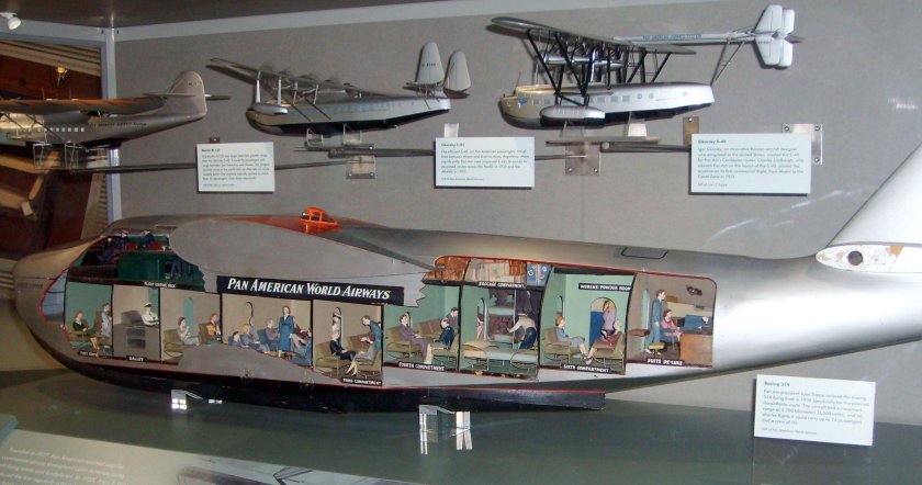 Летающая лодка Boeing 314 Clipper