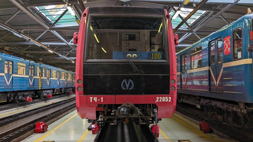 Новый вагон метрополитена 1 линия спб
