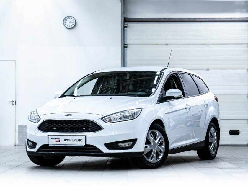 Ford Focus 2017 серебристый