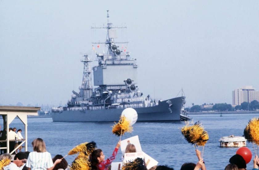 Атомный крейсер Лонг Бич