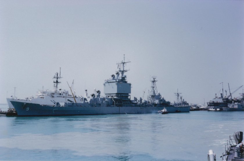 USS Truxtun CGN-35