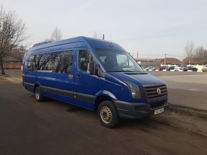 Автобус Фольксваген Крафтер