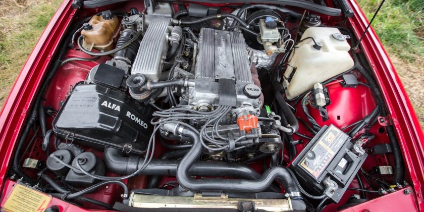 Alfa Romeo 75 мотор