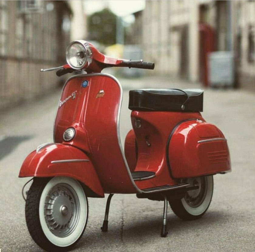 Итальянский мотороллер