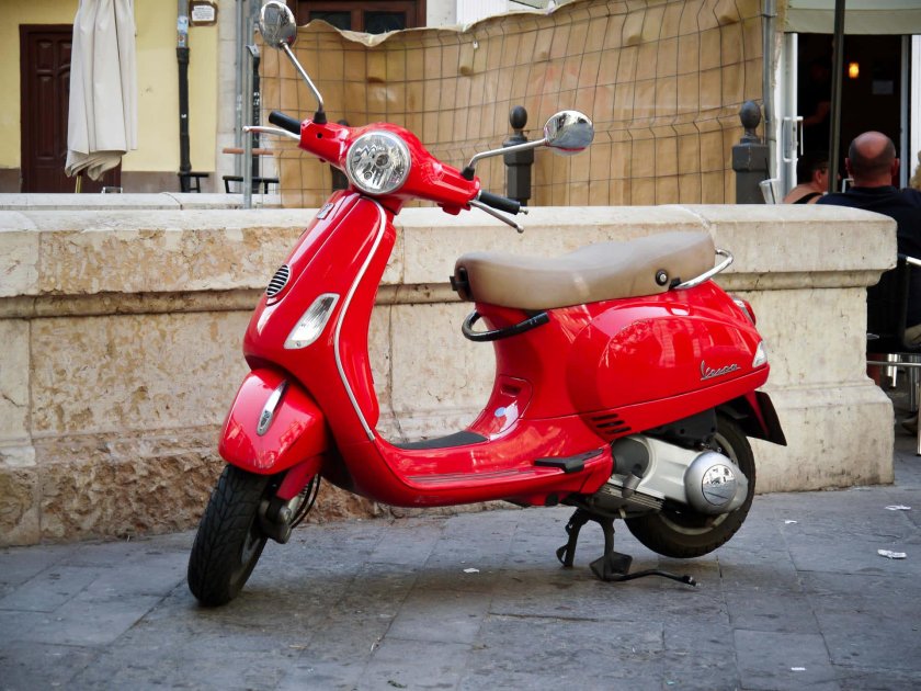 Vespa мотороллер 2021
