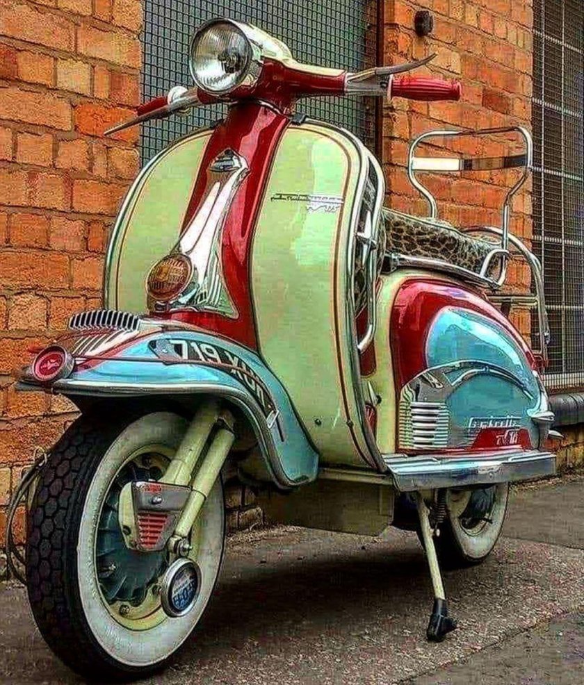Веспа мотороллер
