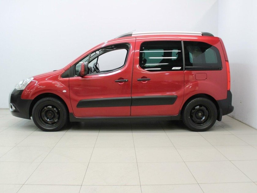 Ситроен Берлинго красный
