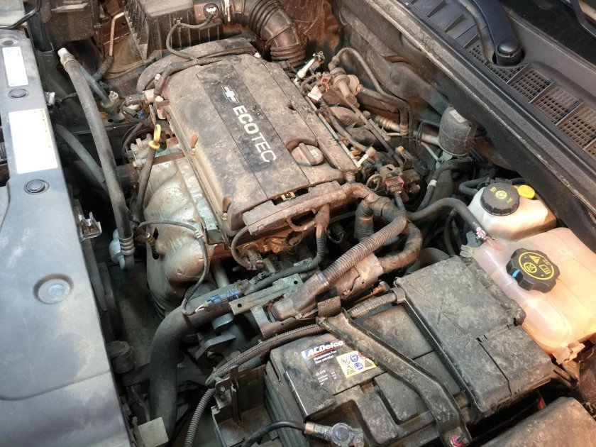 Шевроле Орландо моторный отсек