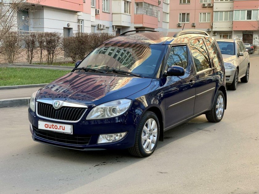 Шкода минивеном