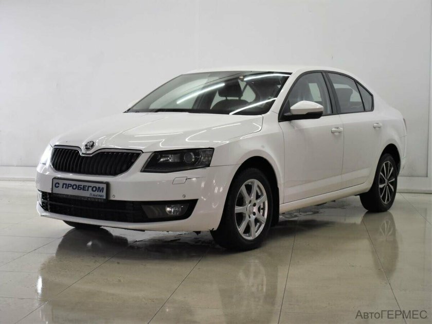 Шкода Октавия 2015 белая